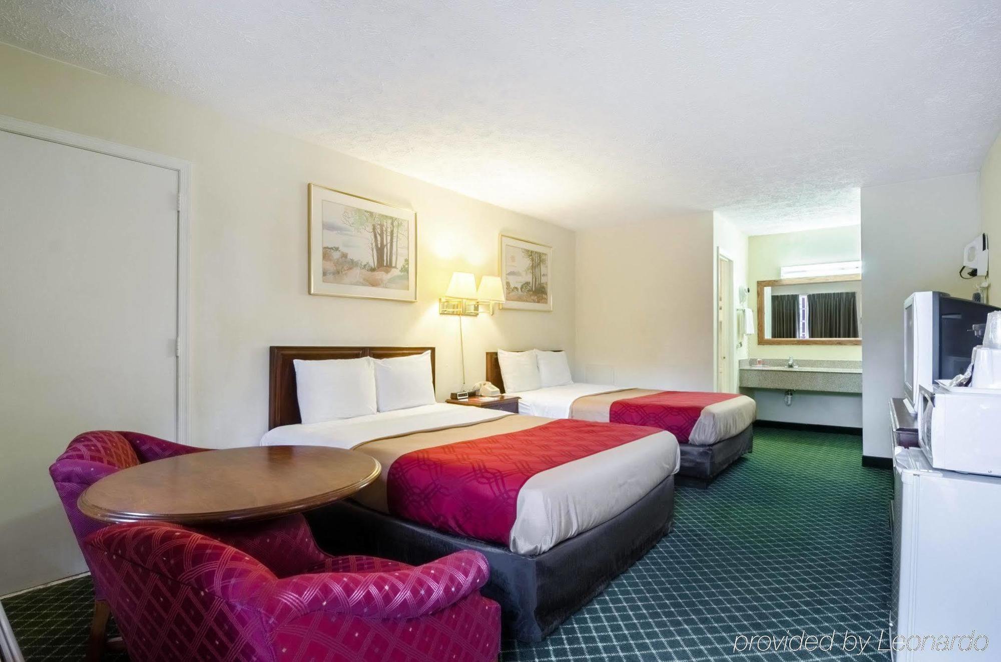 Econo Lodge Colonial Вильямсбург Экстерьер фото